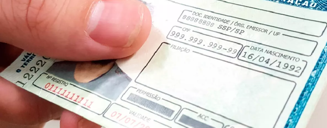 Close em uma carteira nacional de habilitação
